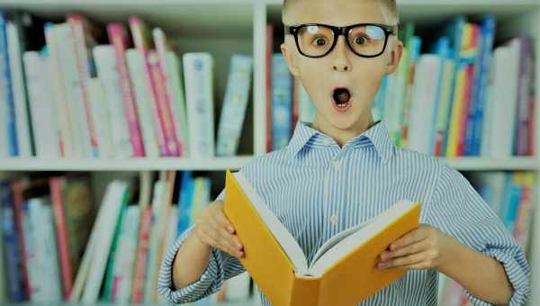 5 книг, які варто прочитати майбутнім батькам