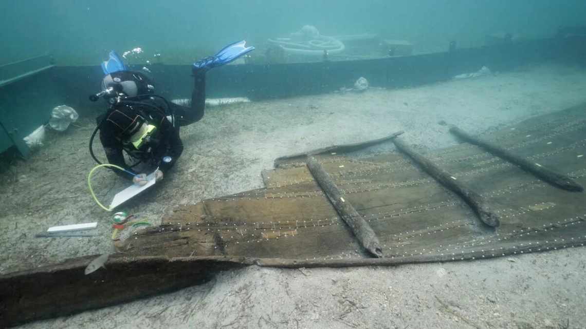 Судно зі скарбами підняли з морського дна