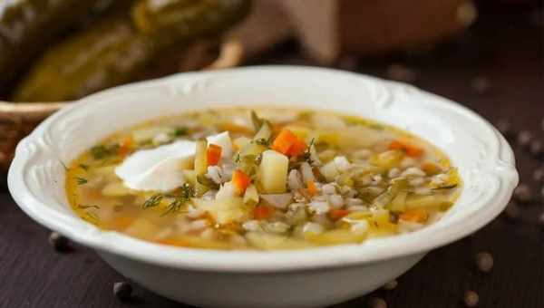 Суп із солоними огірками - рецепт